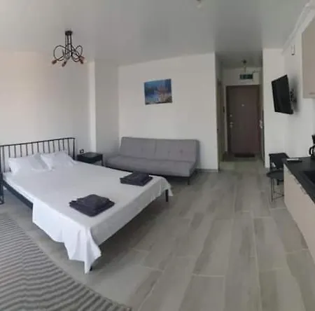 Studiouri Nord 10 - Endless Summer Mamaia Nord *