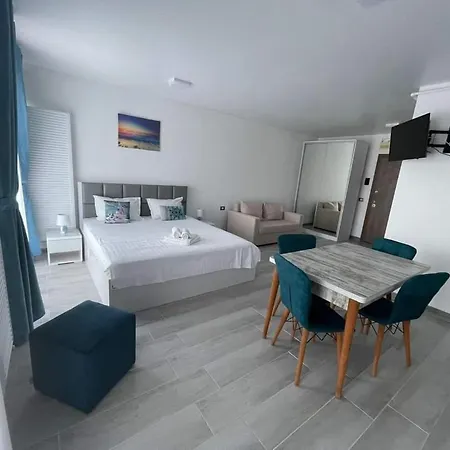 Studiouri Nord 10 - Endless Summer Mamaia Nord Năvodari